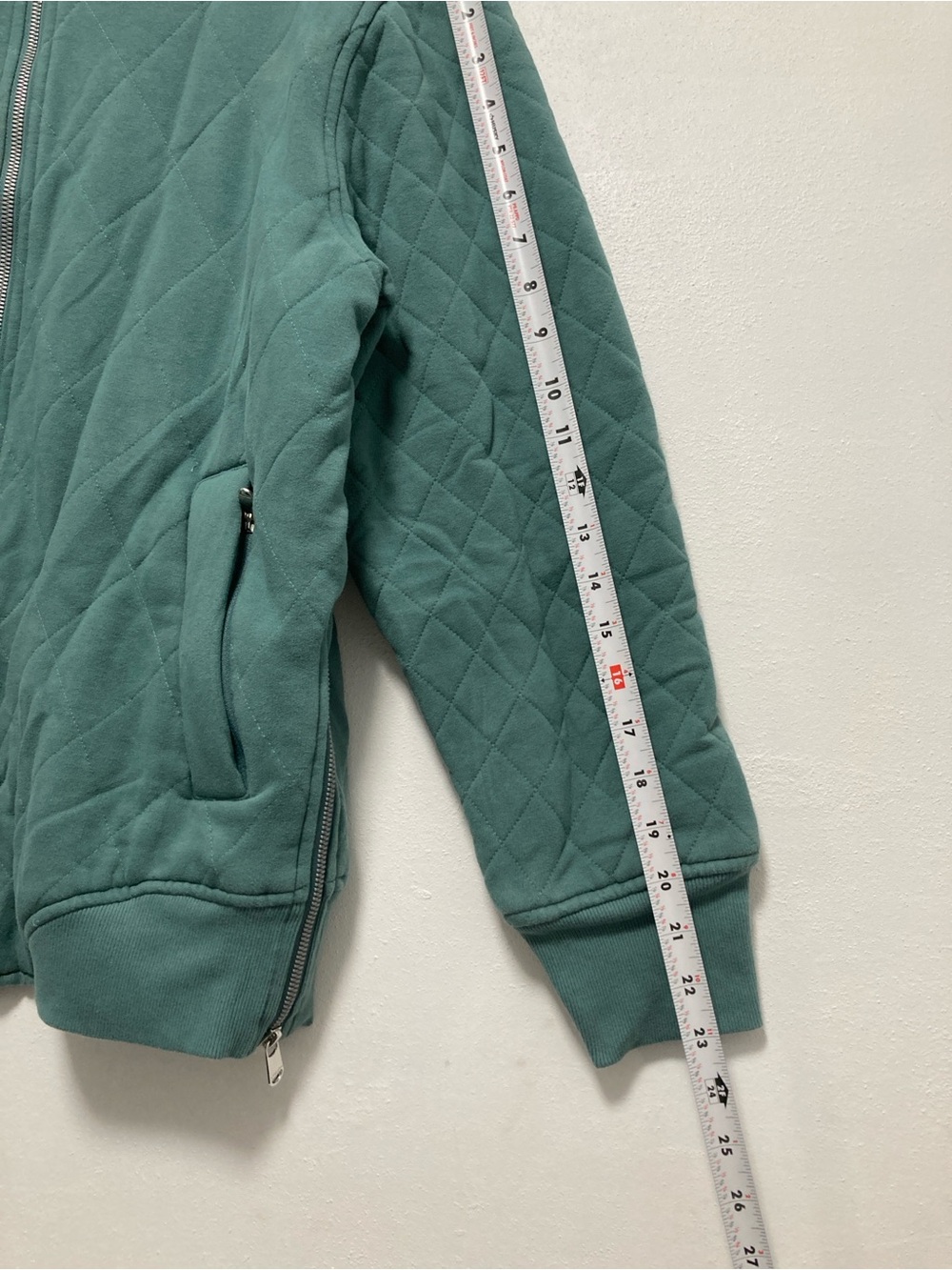 Athleta Retroplush Quilted Bomber Jacket Teal Green Size M Cozy Streetwear - Picture 15 of 16
